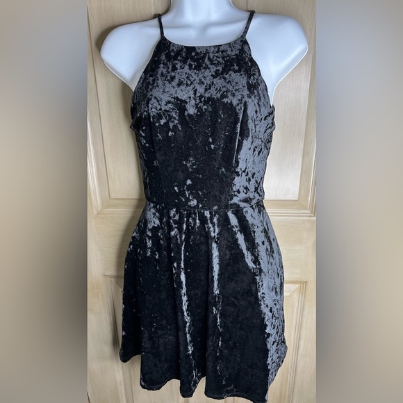 BCX Black Velvet Belted Fit & Flare Short Dress Size 3 Party Cocktail - Picture 1 of 8